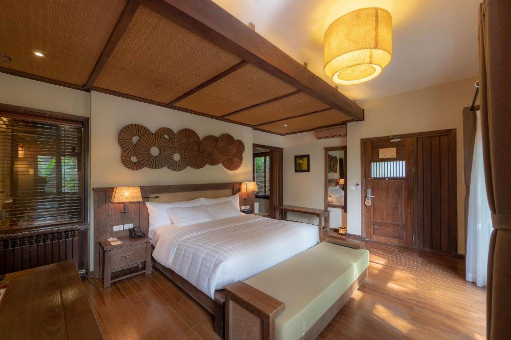 Gia-phong-Deluxe-Melia-Ba-Vi-Mountain-Retreat