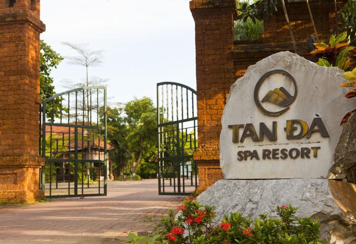 gia-phong-Tan-Da-Spa-Resort