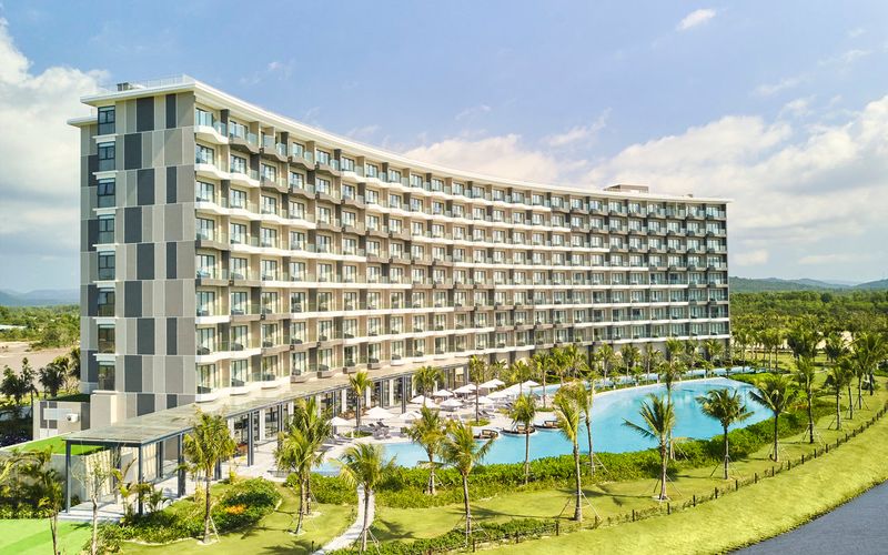 Review Movenpick Resort Waverly Phú Quốc Giá Phòng Villa Dịch Vụ