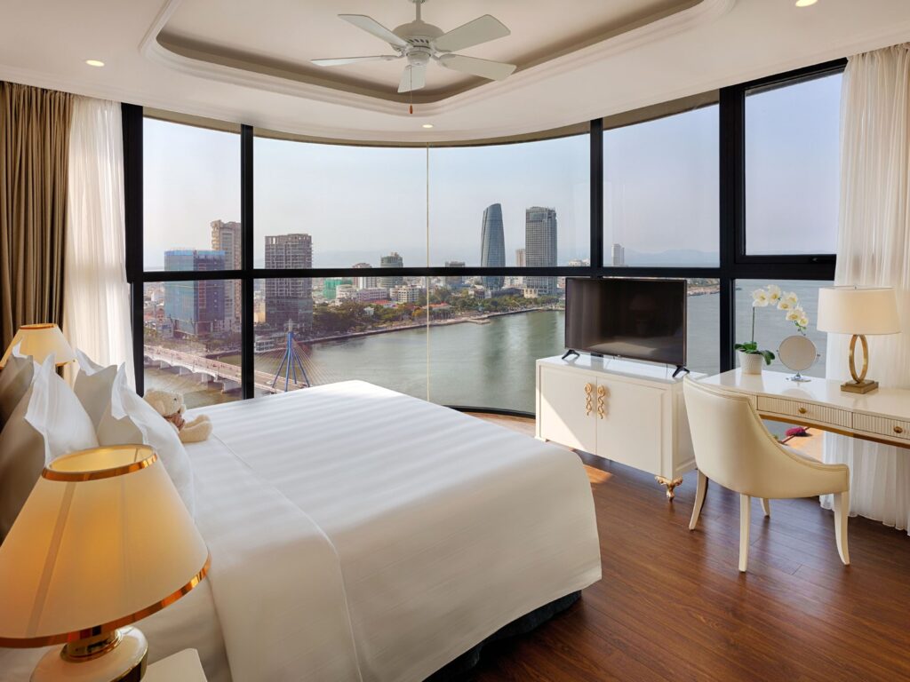 family-suite-view-condotel-riverfront-da-nang