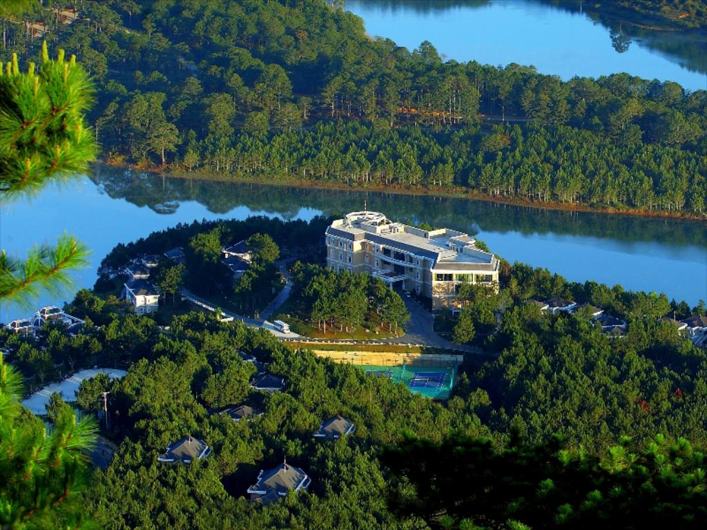 Top 6 resort ở Đà Lạt 4-5 sao đẹp nhất, nghỉ dưỡng Xanh gần trung tâm, hồ