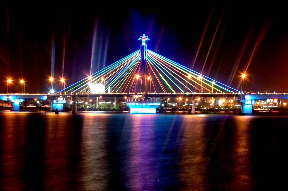 cau song han da nang quay luc may gio