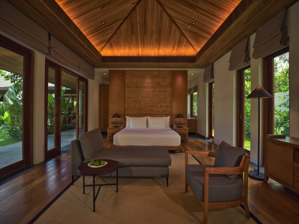 AZCT Garden Villa Bedroom And Daybed