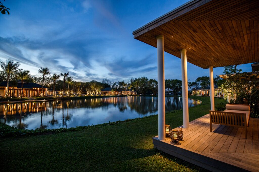 AZCT Lake Room View on Lotus Pond