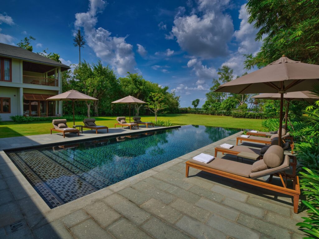 AZCT River Villa View Of The Pool And The Gardens