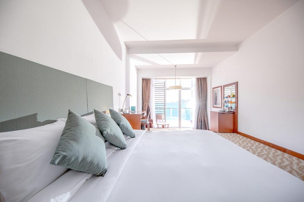 review-khach-san-novotel-nha-trang