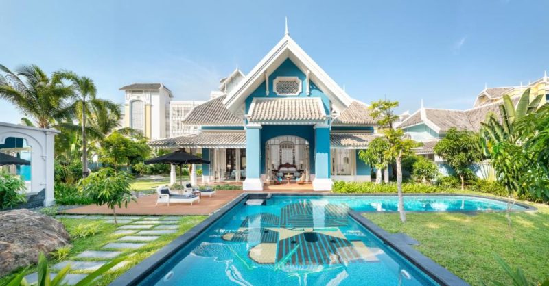 Resort 6 sao Phú Quốc - Phú Quốc là một địa điểm nghỉ dưỡng đẹp và nổi tiếng, và resort 6 sao tại đây càng làm cho hành trình của bạn thêm đặc biệt. Với những đặc quyền riêng tư và trang thiết bị sang trọng, resort 6 sao Phú Quốc là một lựa chọn hoàn hảo cho những ai đang muốn tìm kiếm sự đẳng cấp và yên tĩnh trong kì nghỉ của mình.