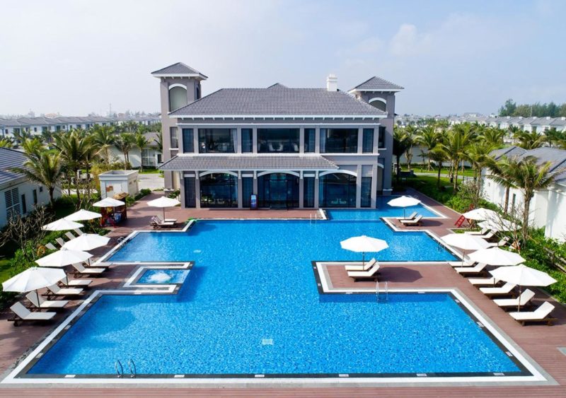 be-boi-ngoai-troi-resort-spa-da-nang