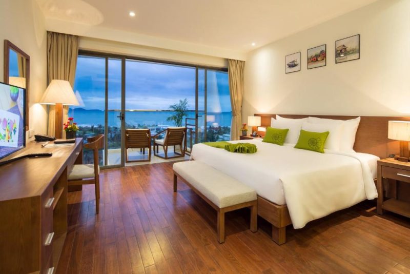Gia-phong-Cam-Ranh-Riviera-Beach-Resort-&-Spa