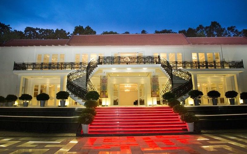 review-royal-hotel-&-healthcare-resort-quy-nhon-12